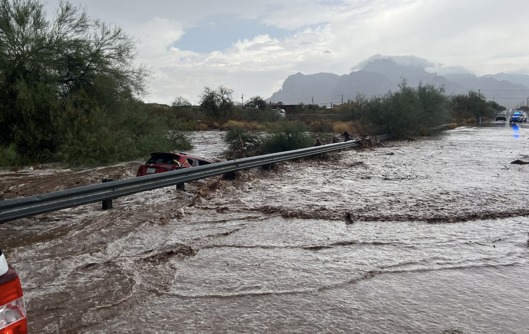 VIDEOS: Heavy flooding reported in Apache Junction during monsoon storm Thursday - Vimarsana News